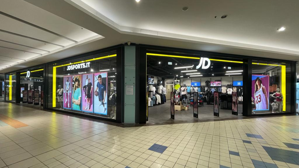 JD SPORTS: Shopping Center Algo
